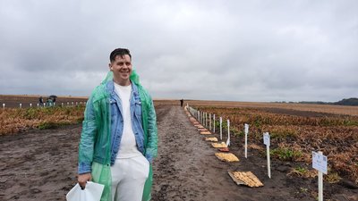 "Містерія", "Фотинія", "Магнолія": на Волині під час "Дня поля" презентували 79 сортів картоплі "Містерія", "Фотинія", "Магнолія": на Волині під час "Дня поля" презентували 79 сортів картоплі