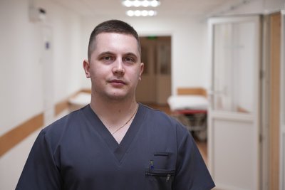 Осколок роздробив стегнову кістку. У лікарні Дніпропетровщини прооперували пораненого бійця Осколок роздробив стегнову кістку. У лікарні Дніпропетровщини прооперували пораненого бійця