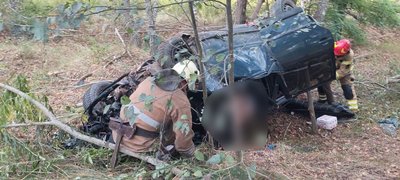 На Житомирщині сталася смертельна аварія — автомобіль перекинувся на дах На Житомирщині сталася смертельна аварія — автомобіль перекинувся на дах