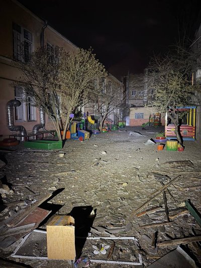 Атака РФ на Одесу: у двох районах зафіксували пошкодження, на ранок відомо про 16 постраждалих Атака РФ на Одесу: у двох районах зафіксували пошкодження, на ранок відомо про 16 постраждалих