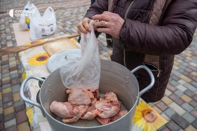 Без світла і тепла: фоторепортаж з Кілії, яка опинилась у блекауті через атаку РФ Без світла і тепла: фоторепортаж з Кілії, яка опинилась у блекауті через атаку РФ
