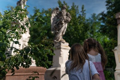Історії вулиць, храмів, міських муралів: у Сумах організовують благодійні екскурсії