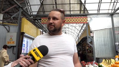 Сезон молодої картоплі на житомирському ринку: що відомо про ціни Сезон молодої картоплі на житомирському ринку: що відомо про ціни