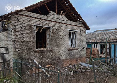 Обстріли РФ, пожежі, поранені люди: головні новини дня Сумщини Обстріли РФ, пожежі, поранені люди: головні новини дня Сумщини