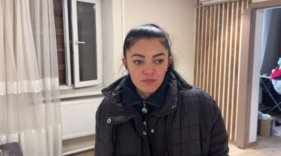 "За сантиметри від голови": уламок "шахеда" пробив подушку, на якій спала матір із півторарічною дитиною "За сантиметри від голови": уламок "шахеда" пробив подушку, на якій спала матір із півторарічною дитиною