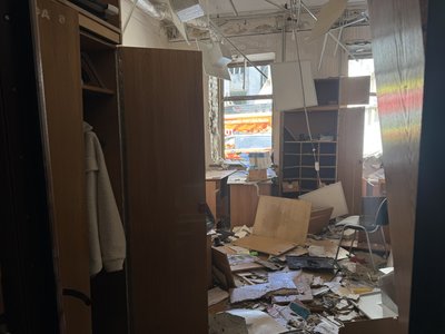 Пошкоджений Національний музей Чорнобиль внаслідок масованого обстрілу РФ — фото Пошкоджений Національний музей Чорнобиль внаслідок масованого обстрілу РФ — фото