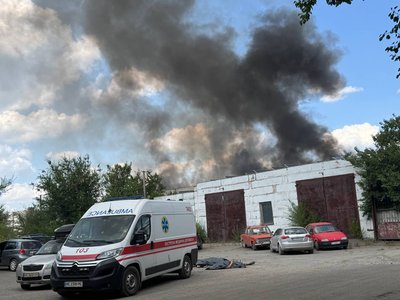 У Кривому Розі внаслідок пожежі у пекарні загинули троє людей: триває ліквідація займання. Що відбувається на місці У Кривому Розі внаслідок пожежі у пекарні загинули троє людей: триває ліквідація займання. Що відбувається на місці