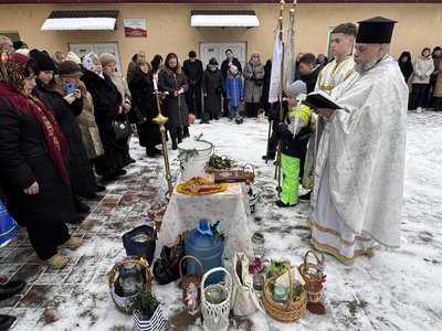 В Ужгородському греко-католицькому катедральному соборі та Свято-Троїцькому храмі святкують Водохреще В Ужгородському греко-католицькому катедральному соборі та Свято-Троїцькому храмі святкують Водохреще