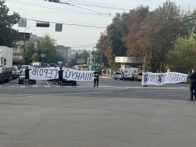 У Вінниці пройшла мирна акція у День пам'яті загиблих захисників України. У Вінниці пройшла мирна акція у День пам'яті загиблих захисників України.