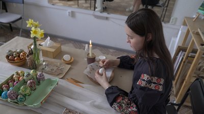 "Не лише про Великдень": як майстриня з Полтави Яна Койло створює писанки "Не лише про Великдень": як майстриня з Полтави Яна Койло створює писанки