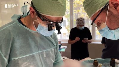 Пересадили шкіру та закрили черевну порожнину: в Одесі провели операцію військовослужбовцю Пересадили шкіру та закрили черевну порожнину: в Одесі провели операцію військовослужбовцю