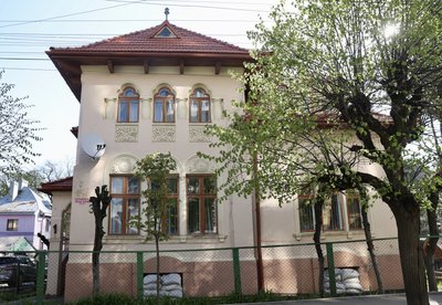 Музичний салон, маєток лікаря та місце публічних страт. Історії трьох будинків із кварталу вілл у Чернівцях Музичний салон, маєток лікаря та місце публічних страт. Історії трьох будинків із кварталу вілл у Чернівцях
