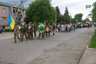 На Одещині попрощалися із військовим, який загинув через серцево-судинну недостатність На Одещині попрощалися із військовим, який загинув через серцево-судинну недостатність