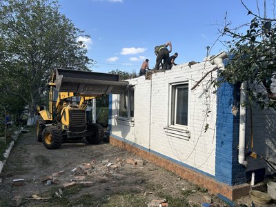 На Полтавщині сім’ї, чиє житло зруйнував російський БпЛА, встановили модульний будинок На Полтавщині сім’ї, чиє житло зруйнував російський БпЛА, встановили модульний будинок