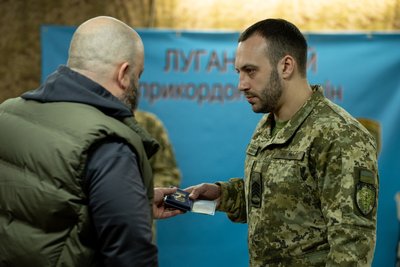 Дитячий відпочинок, ремонт лікарні та нагороди: що купували у квітні на Луганщині Дитячий відпочинок, ремонт лікарні та нагороди: що купували у квітні на Луганщині