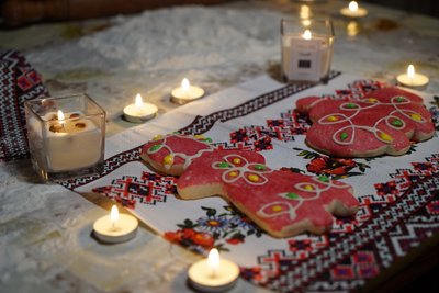 Різдвяні "панянки" Наталії Кабашної з Харківщини, грудень 2025 року Різдвяні "панянки" Наталії Кабашної з Харківщини, грудень 2025 року
