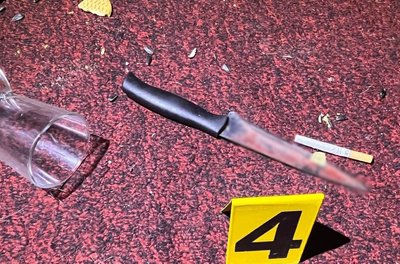 Сама розповіла все сусідам: на Черкащині жінку підозрюють у вбивстві співмешканця Сама розповіла все сусідам: на Черкащині жінку підозрюють у вбивстві співмешканця
