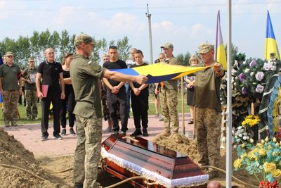 У Чопі попрощалися із загиблим на війні Максимом Пасхаловим