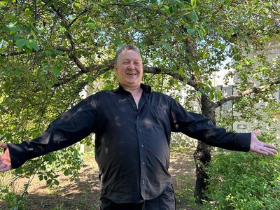 Доброзичка, Сподіваха, Лютік. Скульптор з Дніпропетровщини створив фігурки, які відображають емоції