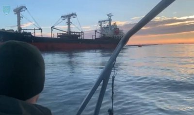 Судно підірвалось на міні у Чорному морі Судно підірвалось на міні у Чорному морі