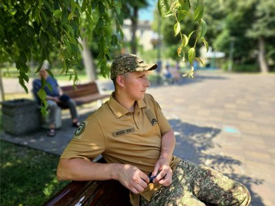 “Я затуляв кожну дірку армованим скотчем”: історія нацгвардійця, який врятував побратима “Я затуляв кожну дірку армованим скотчем”: історія нацгвардійця, який врятував побратима