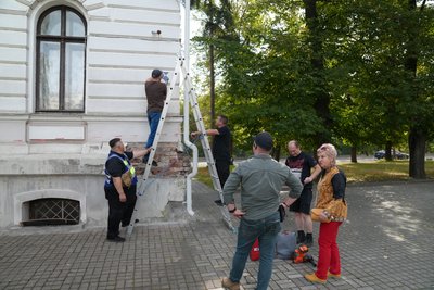 “Блакитний щит" на Сумщині: спеціалізований підрозділ ЗСУ маркував культурні пам'ятки “Блакитний щит" на Сумщині: спеціалізований підрозділ ЗСУ маркував культурні пам'ятки