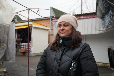 У Сумах підприємиця заявила про пошкодження комунальним підприємством торгового намету у середмісті