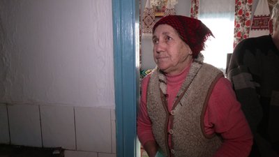 Як працівники Корецького Центру адмінпослуг оформлюють документи маломобільним людям вдома Як працівники Корецького Центру адмінпослуг оформлюють документи маломобільним людям вдома