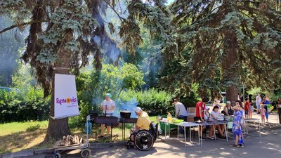 У Вінниці проходить фестиваль польової кухні пам'яті Тараса Сича У Вінниці проходить фестиваль польової кухні пам'яті Тараса Сича