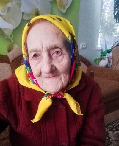 Під час Голодомору 1932-1933 років Олені Органістій було шість років Під час Голодомору 1932-1933 років Олені Органістій було шість років