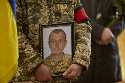 У Луцьку попрощалися з загиблими на війні Андрієм Смалюком і Андрієм Міщуком У Луцьку попрощалися з загиблими на війні Андрієм Смалюком і Андрієм Міщуком