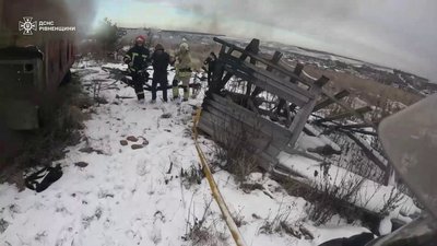 Горіло сміття у траншеї: чоловік отримав опіки рук внаслідок пожежі у Рівному Горіло сміття у траншеї: чоловік отримав опіки рук внаслідок пожежі у Рівному