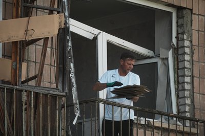 Ліквідація наслідків рактеного удару у Харкові Ліквідація наслідків рактеного удару у Харкові