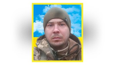 Похорон військового на Чернігівщині: попрощалися з бійцем Дмитром Кичкиним