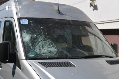 "Я не розуміла чи завалило дім з боку, де спала моя дитина": жителі Одещини про наслідки нічного удару РФ 15 травня "Я не розуміла чи завалило дім з боку, де спала моя дитина": жителі Одещини про наслідки нічного удару РФ 15 травня