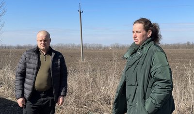 Після загибелі батька очолила господарство: як працює фермерка з Краснопілля за 10 кілометрів від РФ Після загибелі батька очолила господарство: як працює фермерка з Краснопілля за 10 кілометрів від РФ