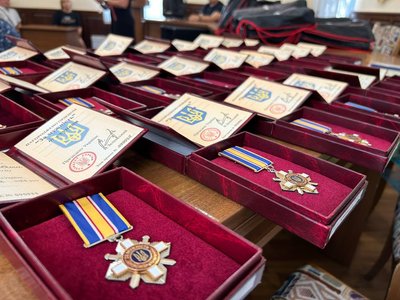 Віддали життя за Батьківщину: на Черкащині посмертно нагородили військових Віддали життя за Батьківщину: на Черкащині посмертно нагородили військових