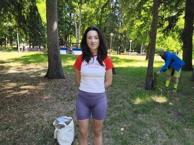 У Житомирі провели безкоштовне заняття з йоги просто неба: як це допомагає боротися зі стресом У Житомирі провели безкоштовне заняття з йоги просто неба: як це допомагає боротися зі стресом