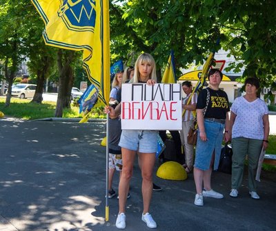 Юлія Чередніченко організовує у Кременчуці акції підтримки військовополонених Юлія Чередніченко організовує у Кременчуці акції підтримки військовополонених