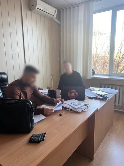 Збудували котеджні містечка біля Київської ГЕС — на оборудках із землею викрили групу посадовців Збудували котеджні містечка біля Київської ГЕС — на оборудках із землею викрили групу посадовців