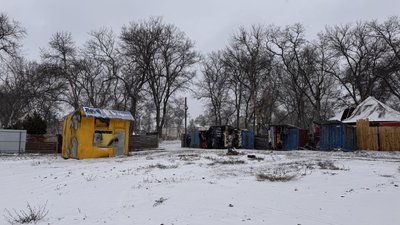 Згорілі альтанки на єдиному ринку в Золочеві, що працює Згорілі альтанки на єдиному ринку в Золочеві, що працює