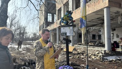 Акція памʼяті загиблих бійців 113-ї бригади ТрО на вулиці Селянській у Харкові, 2 березня 2026 року Акція памʼяті загиблих бійців 113-ї бригади ТрО на вулиці Селянській у Харкові, 2 березня 2026 року