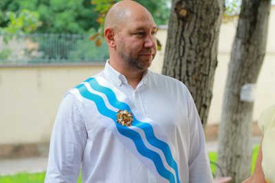 Вигляд почесної відзнаки "Знак пошани" на сорочці Вигляд почесної відзнаки "Знак пошани" на сорочці
