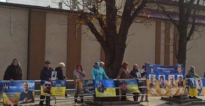 Акція на підтримку військовополонених та зниклих безвісти розпочалась у Хмельницькому Акція на підтримку військовополонених та зниклих безвісти розпочалась у Хмельницькому