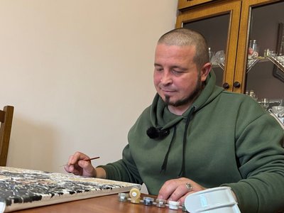 Андрій Завацький, ветеран, картина за номерами