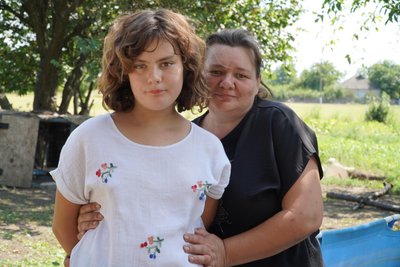 «Ніхто не допомагає, житла немає»: чому родини з дітьми не хочуть залишати прифронтові села на Дніпропетровщині «Ніхто не допомагає, житла немає»: чому родини з дітьми не хочуть залишати прифронтові села на Дніпропетровщині