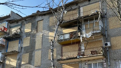 Миколаївка Донецька область пошкоджена російським обстрілом п’ятиповерхівка 29 січня 2025 рік Миколаївка Донецька область пошкоджена російським обстрілом п’ятиповерхівка 29 січня 2025 рік