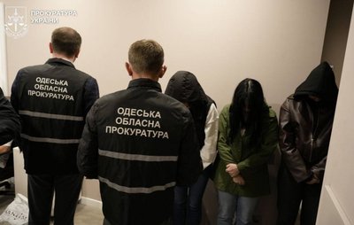 Ошукували громадян Казахстану: в Одесі викрили інвестиційний call-центр Ошукували громадян Казахстану: в Одесі викрили інвестиційний call-центр
