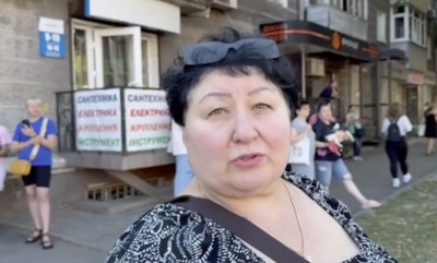 У Дніпрі через відсутність електроенергії місцеві жителі перекрили вулицю Робочу У Дніпрі через відсутність електроенергії місцеві жителі перекрили вулицю Робочу