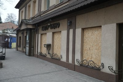 Травмовані 14 людей. Як справляються з наслідками російського обстрілу Сум містяни та підприємці Травмовані 14 людей. Як справляються з наслідками російського обстрілу Сум містяни та підприємці
